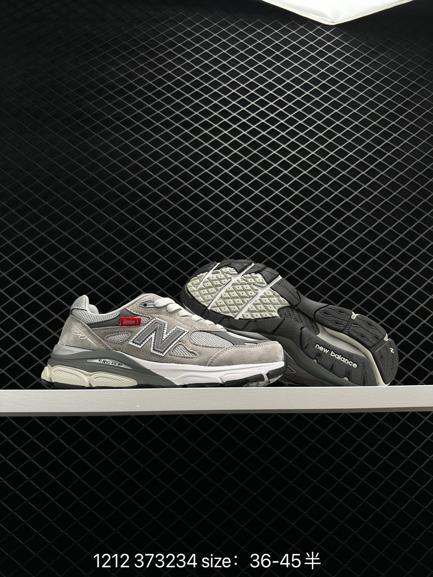 New Balance in USA M990V3